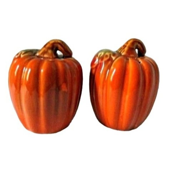 Pumpkin Salt Pepper Shakers Fall Autumn Thanksgiving Decor Tableware - Picture 1 of 3